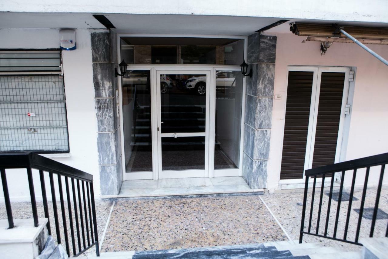 Best House, Anakreontos, Perivolaki, Nikaia, P... Piraeus Exterior photo